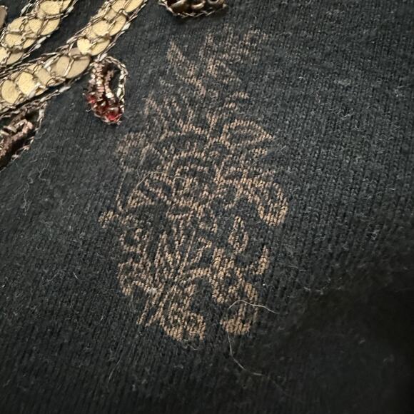 Chico’s size 2 US Large black long sleeve pullover shitt, embroidered, sequins - Picture 3 of 8